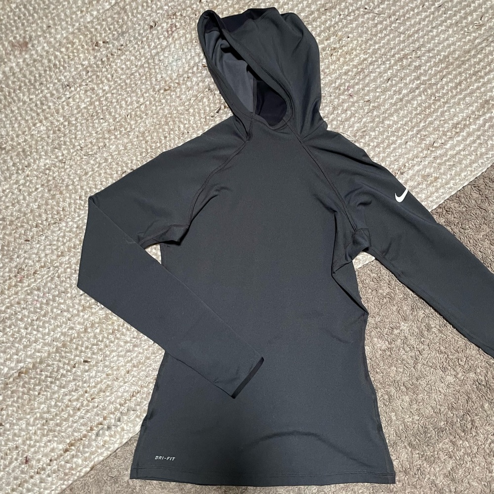 Nike Pro long sleeve hooded shirt